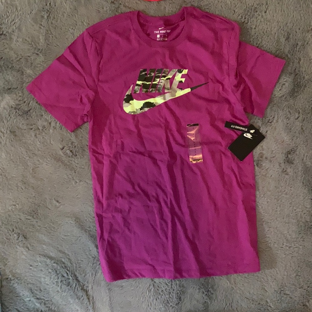 Purple men’s Nike shirt